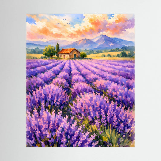 Poster im Hochformat: Lavendelfeld in der Provence mit Berghaus und lila Blumen