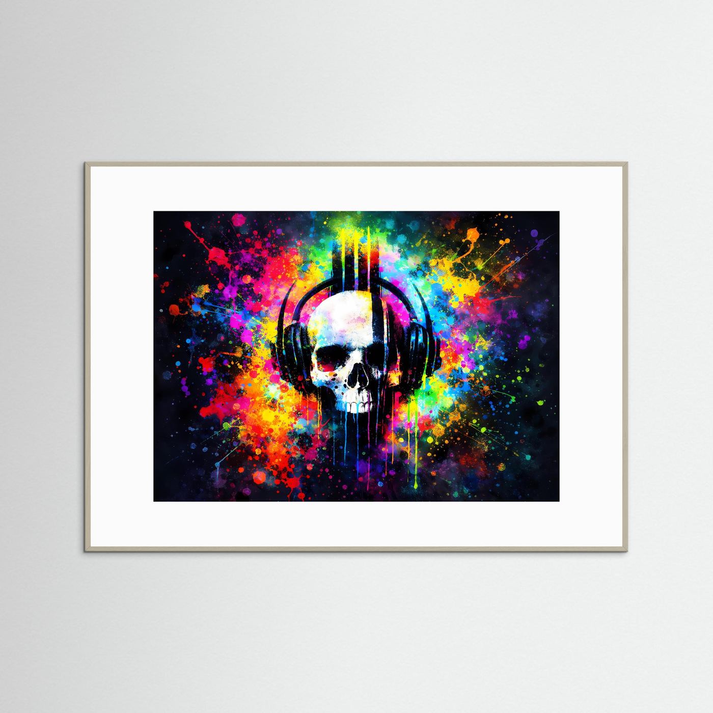 Wandbild im Querformat: Totenkopf mit Kopfhörern im Neon-Pop-Art-Stil, grauer Rahmen