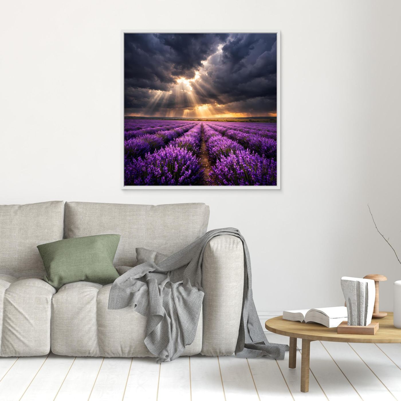 Leinwandbild mit lila Lavendelfeld, Lichtstrahlen durch Wolken, Sonnenuntergang