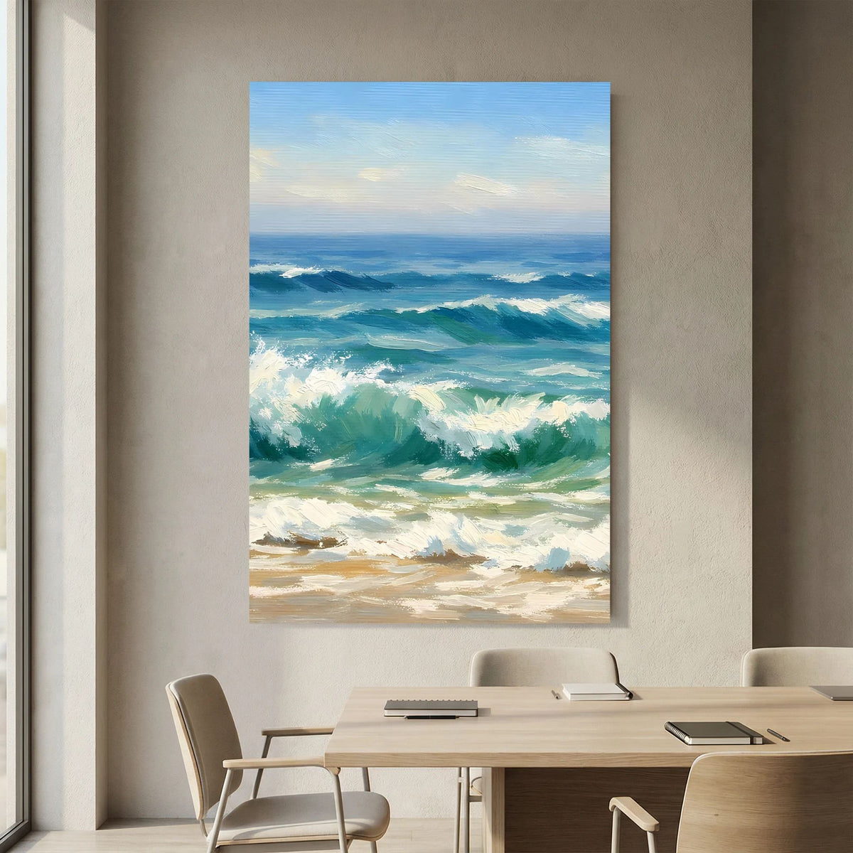 Poster Meereswellen im Hochformat: grünblaue Wellen, weißer Schaum und sandiges Ufer