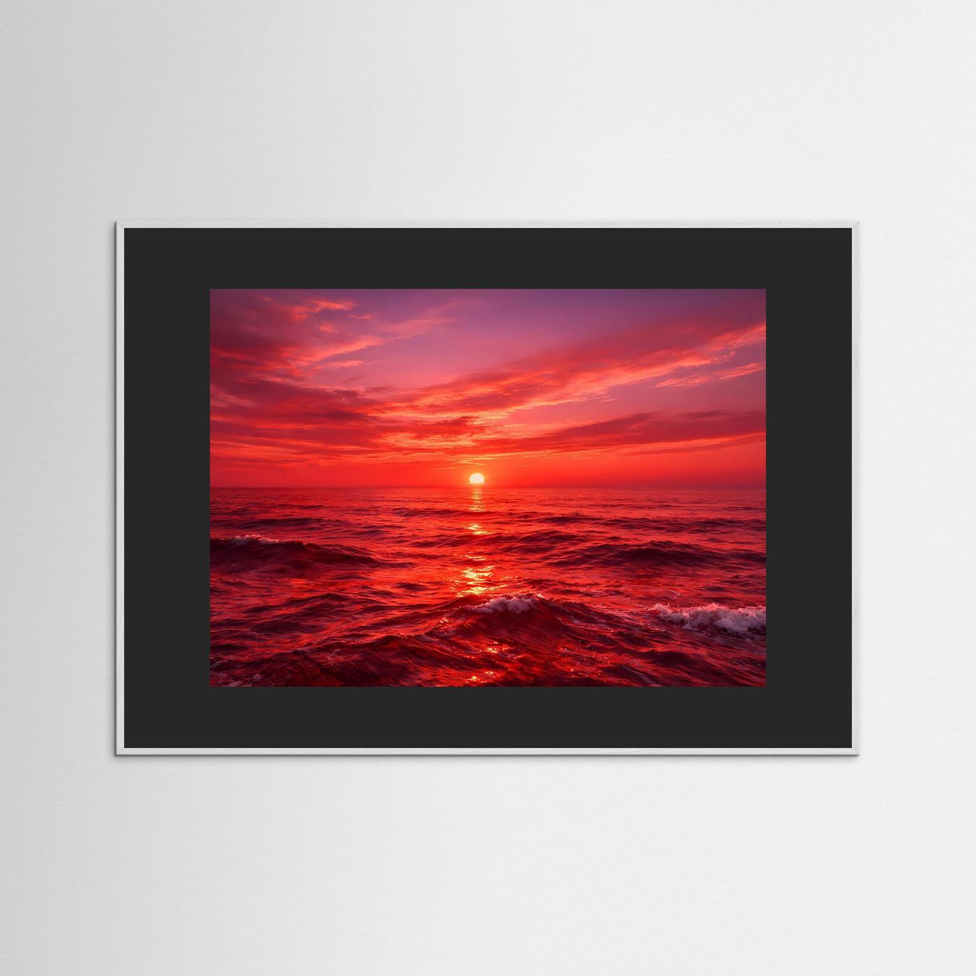 Wandbild: roter Sonnenuntergang am Meer, schwarzer Rahmen