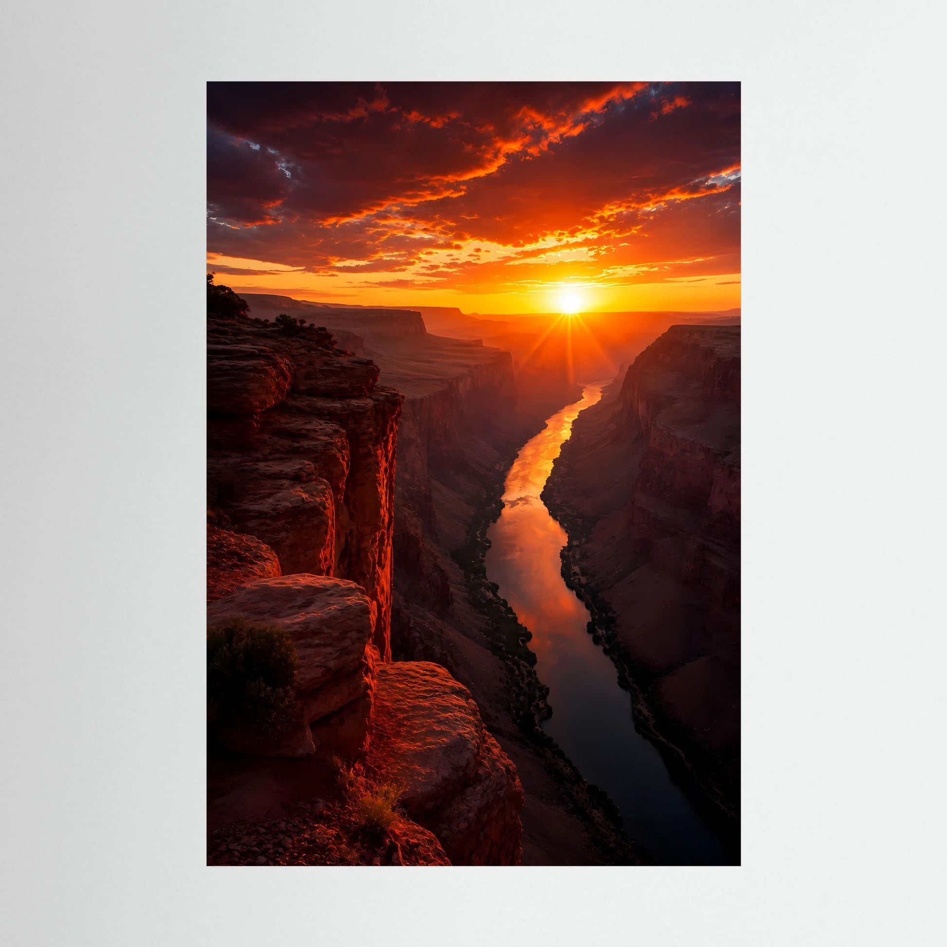 Poster im Hochformat mit Fluss zwischen Felsen bei Sonnenuntergang