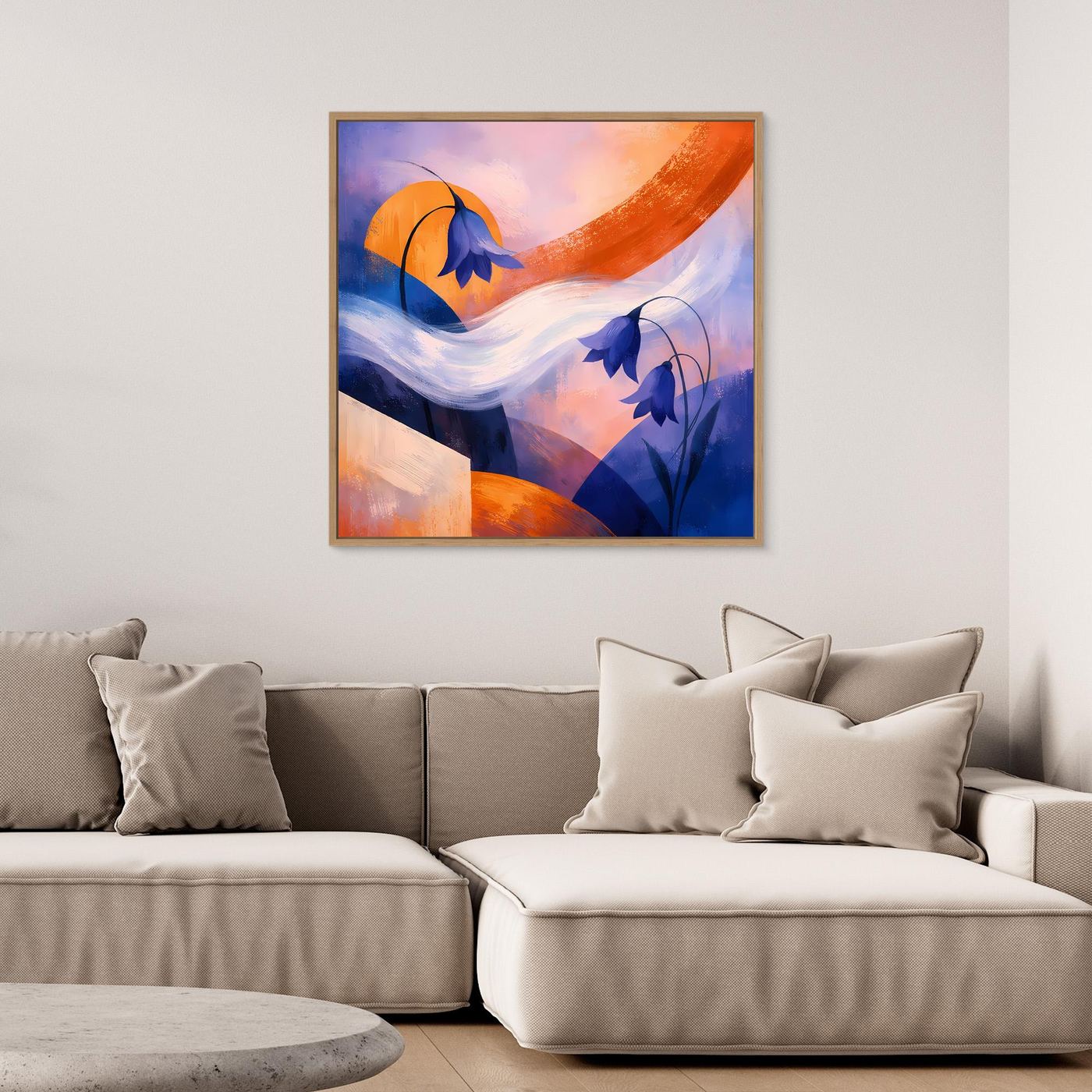 Quadratisches Leinwandbild: blaue Glockenblumen über bunten Flächen in Orange und Blau