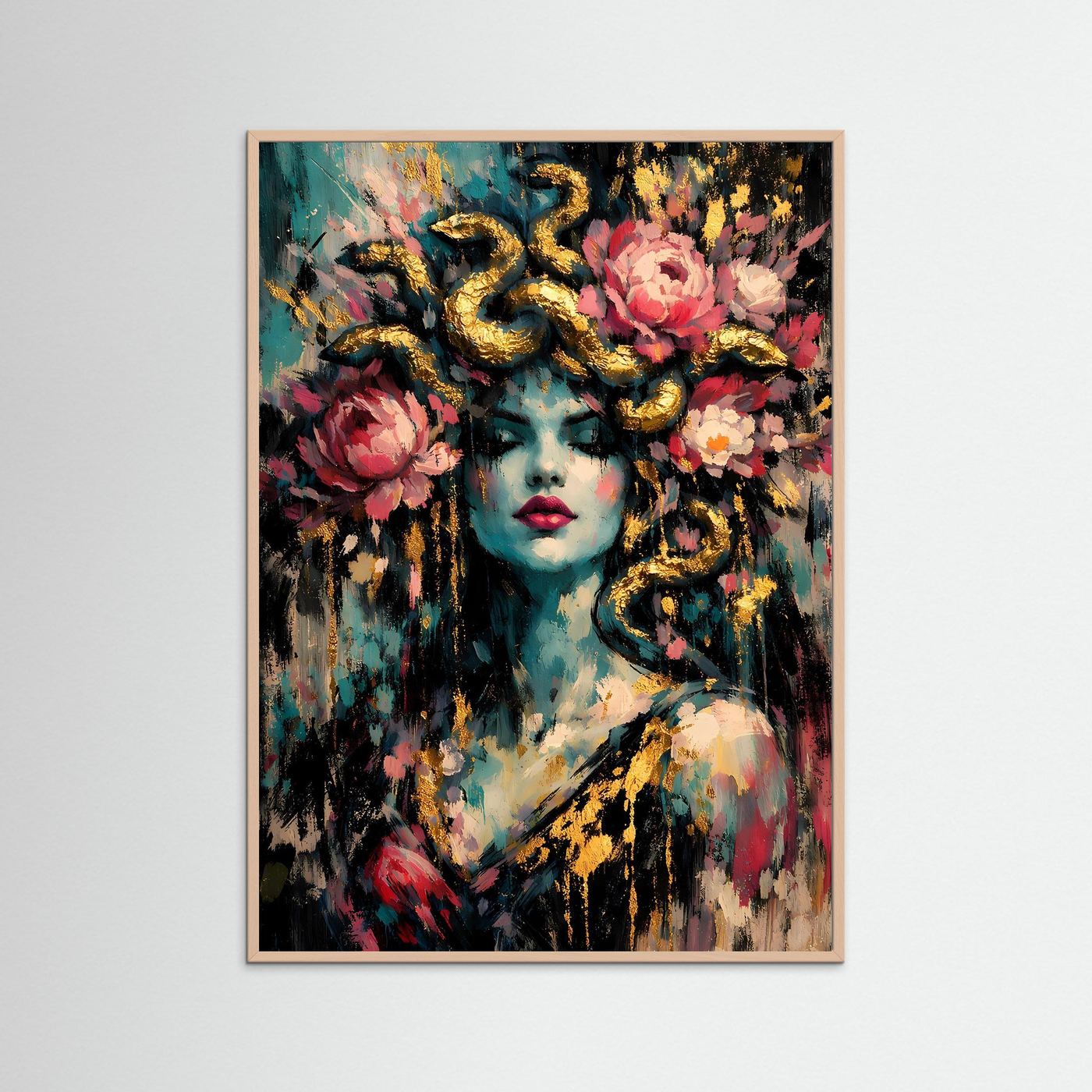 Hochformatiges Kunstposter mit rosafarbenem Holzrahmen: Frauenporträt in Türkis, Rosen und goldene Ornamente.