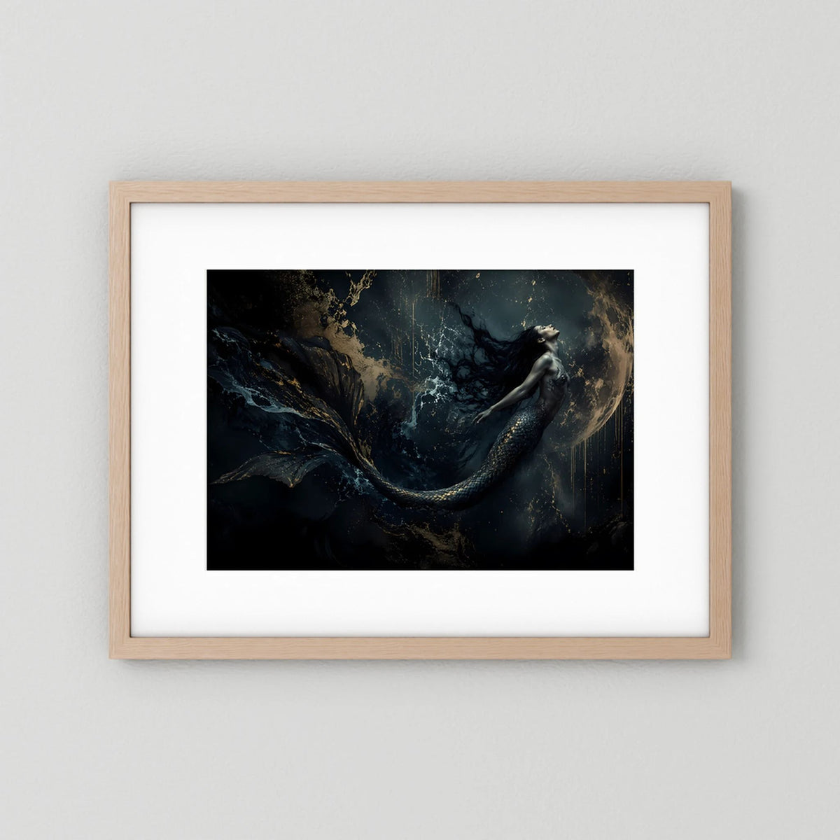 Fantasy-Meerjungfrau-Wandbild, heller Holzrahmen, goldene Akzente, quer