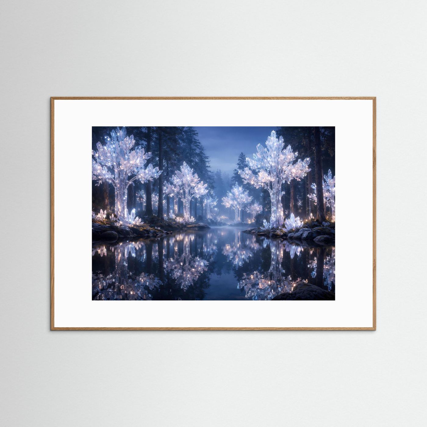 Wandbild mit leuchtendem Kristallwald und Spiegelung im Wasser, hellbrauner Rahmen