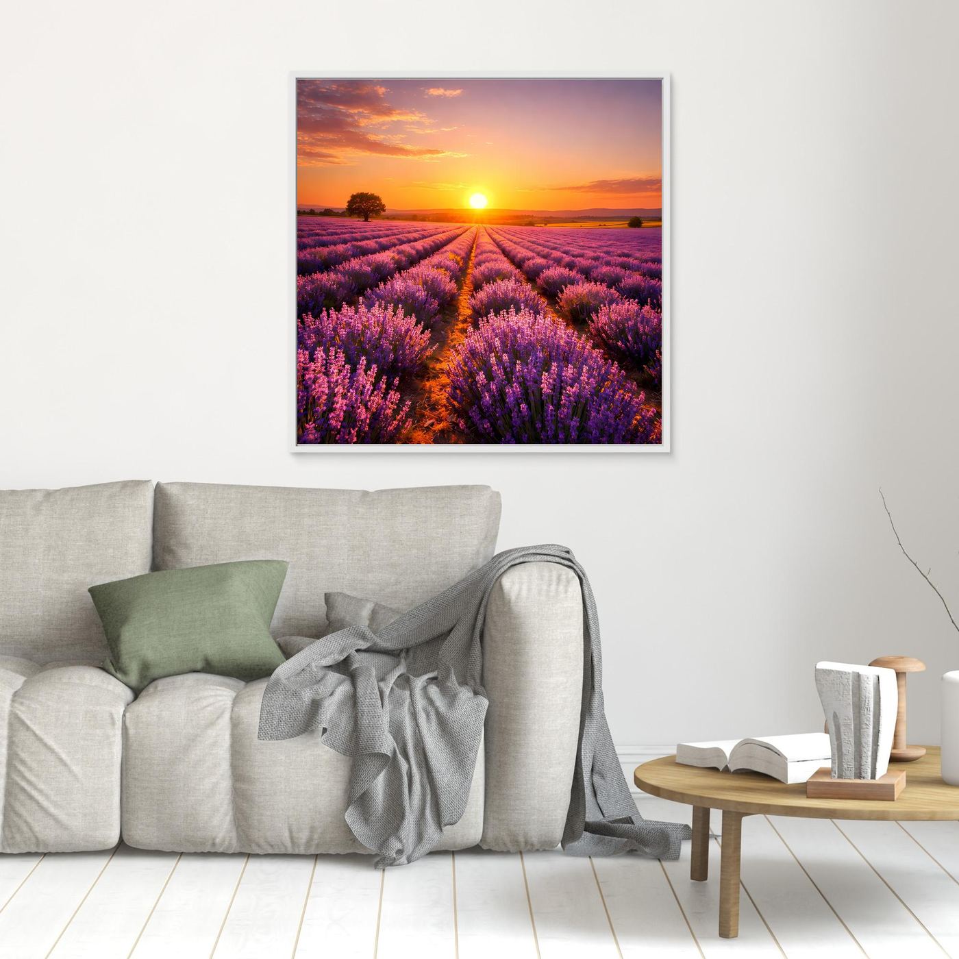 Leinwandbild mit Lavendelfeld bei Sonnenuntergang, weiß gerahmt
