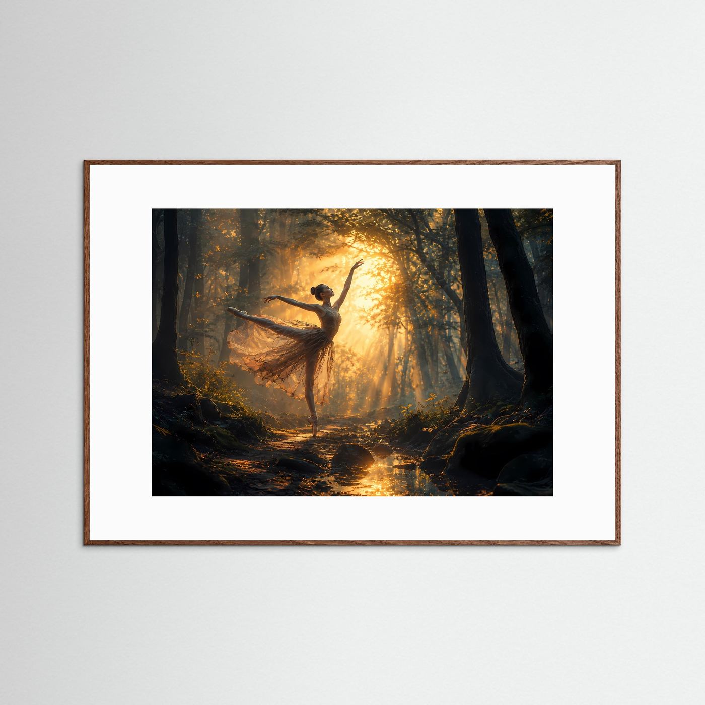 Ballerina im Wald Poster Querformat | Elegante Tänzerin im Sonnenlicht | Magische Natur Wandkunst