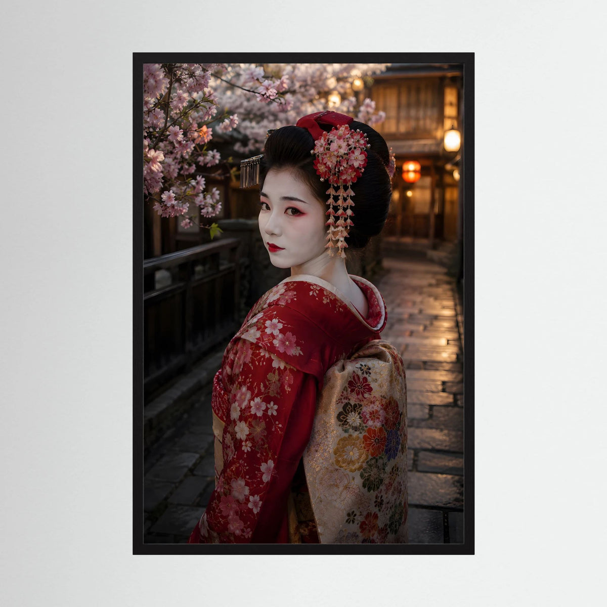 Poster: Geisha im rotem Kimono mit Kirschblüten, seitlich, schwarzer Rahmen