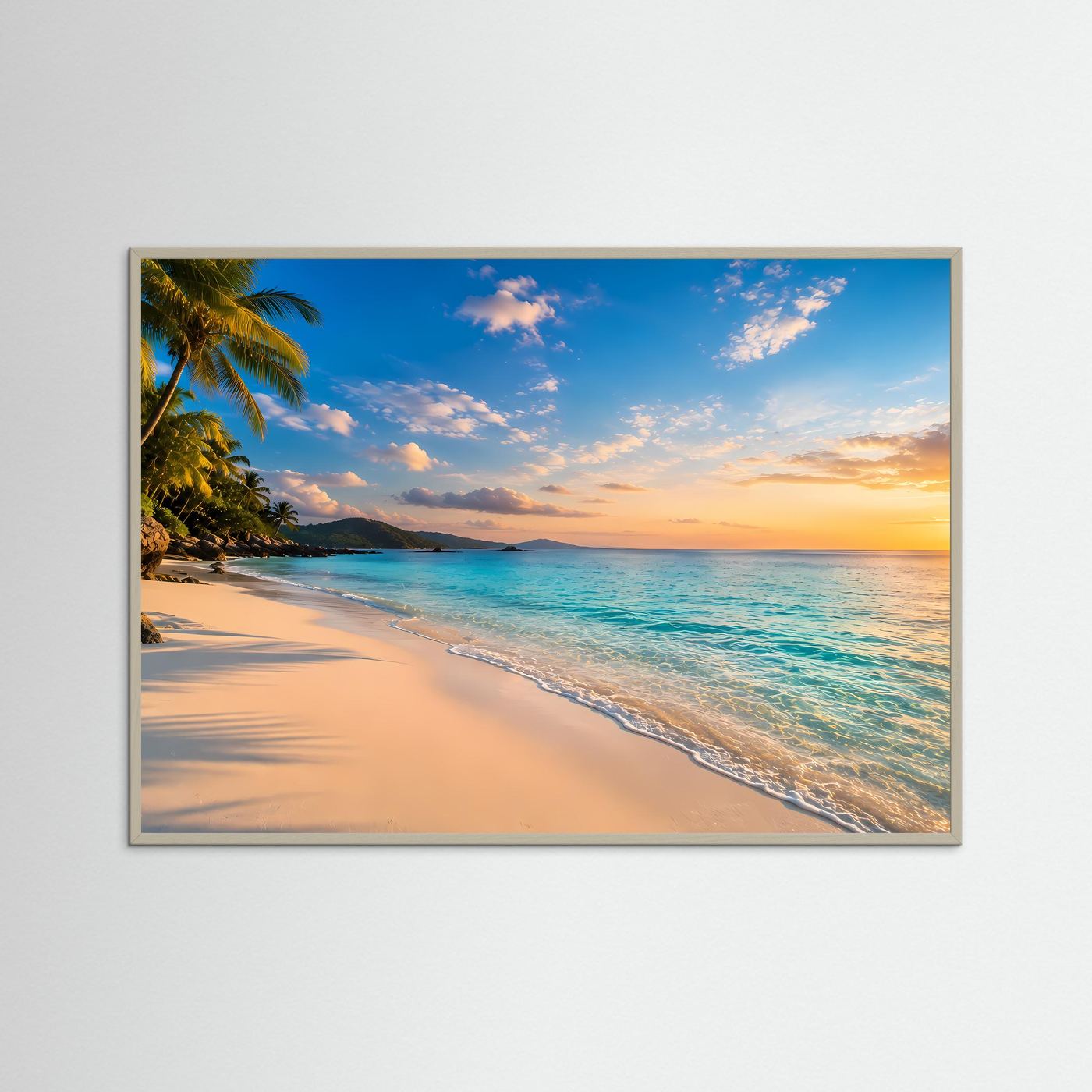 Tropischer Strand bei Sonnenuntergang | Türkises Meer & Palmenparadies
