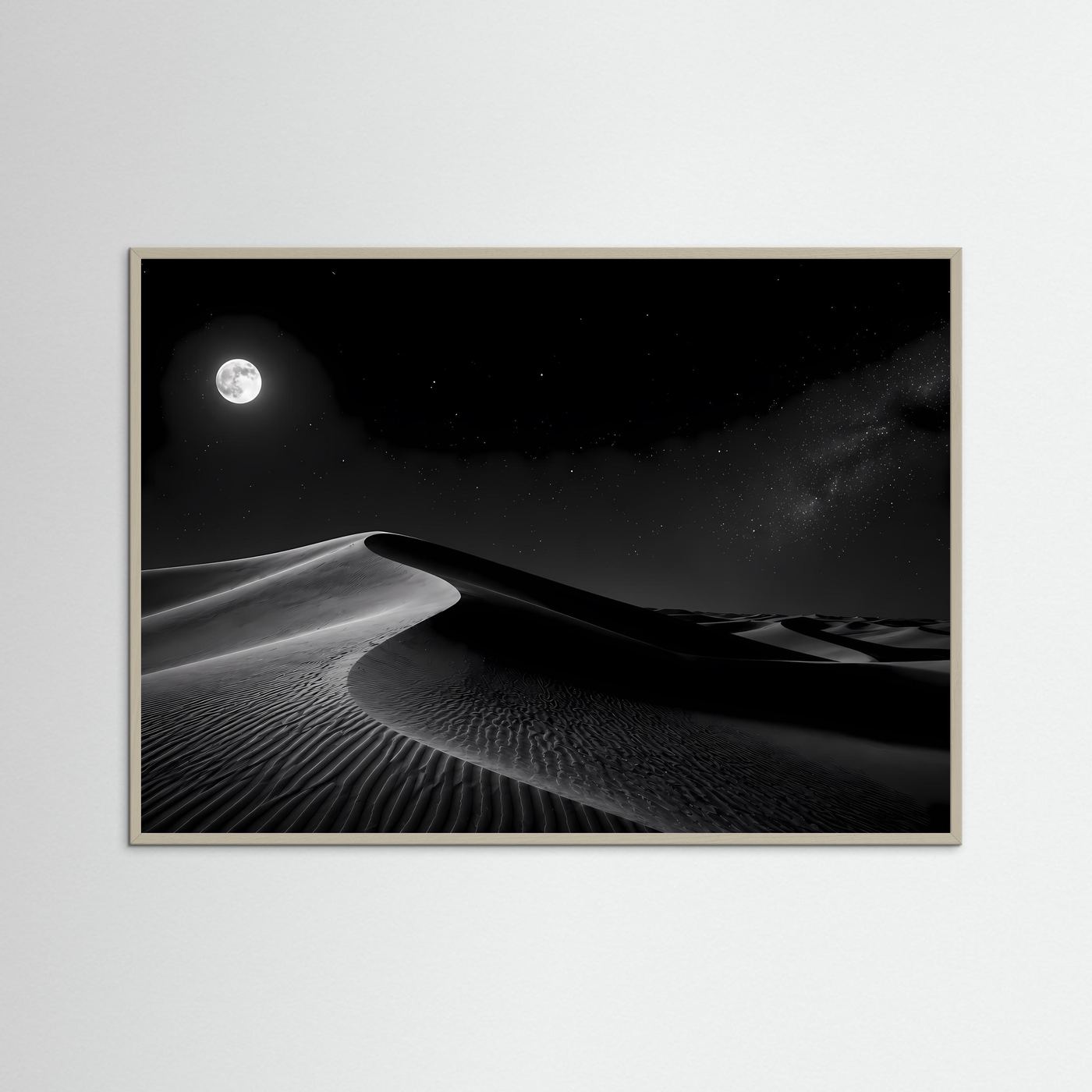 Querformat-Poster mit Schwarz-Weiß-Wüstenmotiv, grauer Rahmen, Mond über Sanddünen