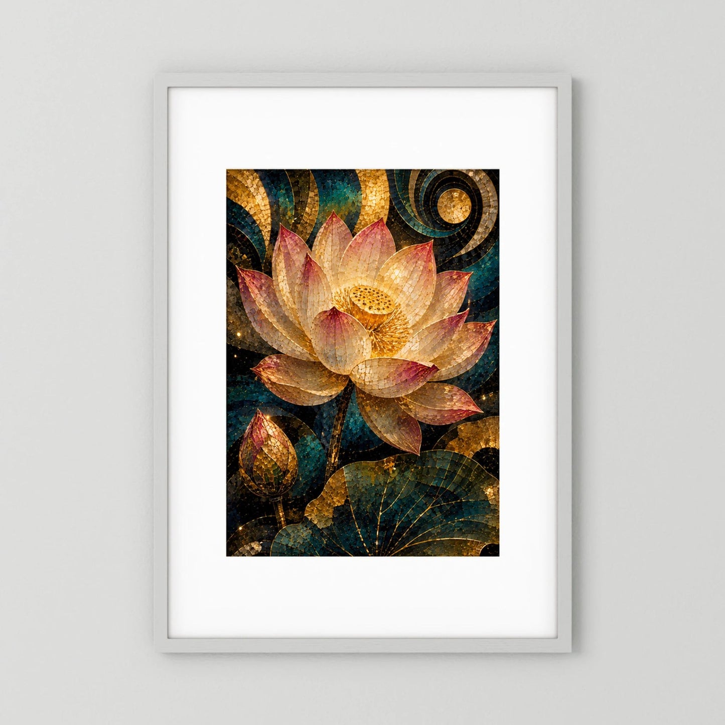 Poster mit Lotusblüte im Mosaikstil, goldene Akzente, rosa Blattwerk, heller Rahmen