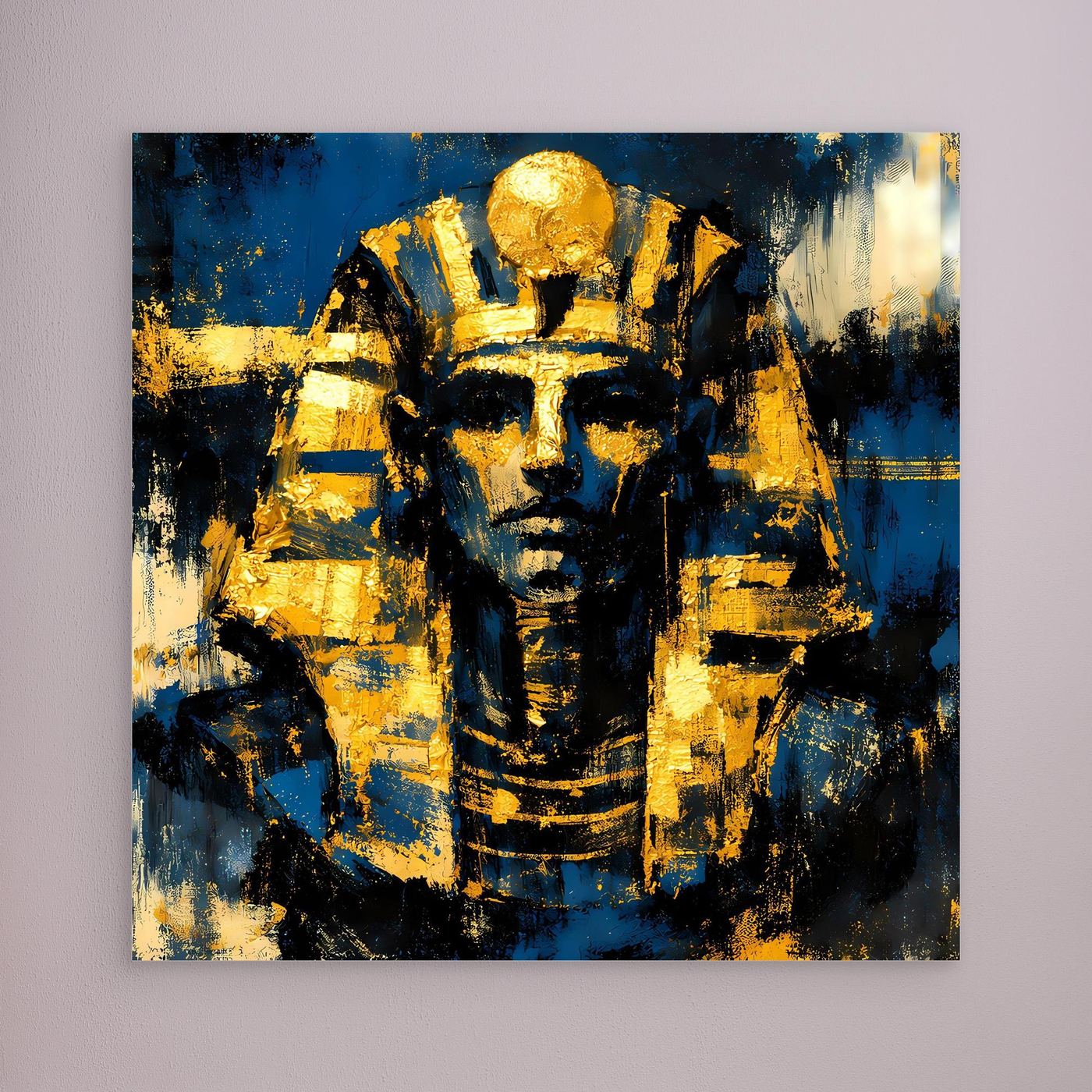 Ägyptisches Wandbild mit Pharao-Maske und goldenen Details