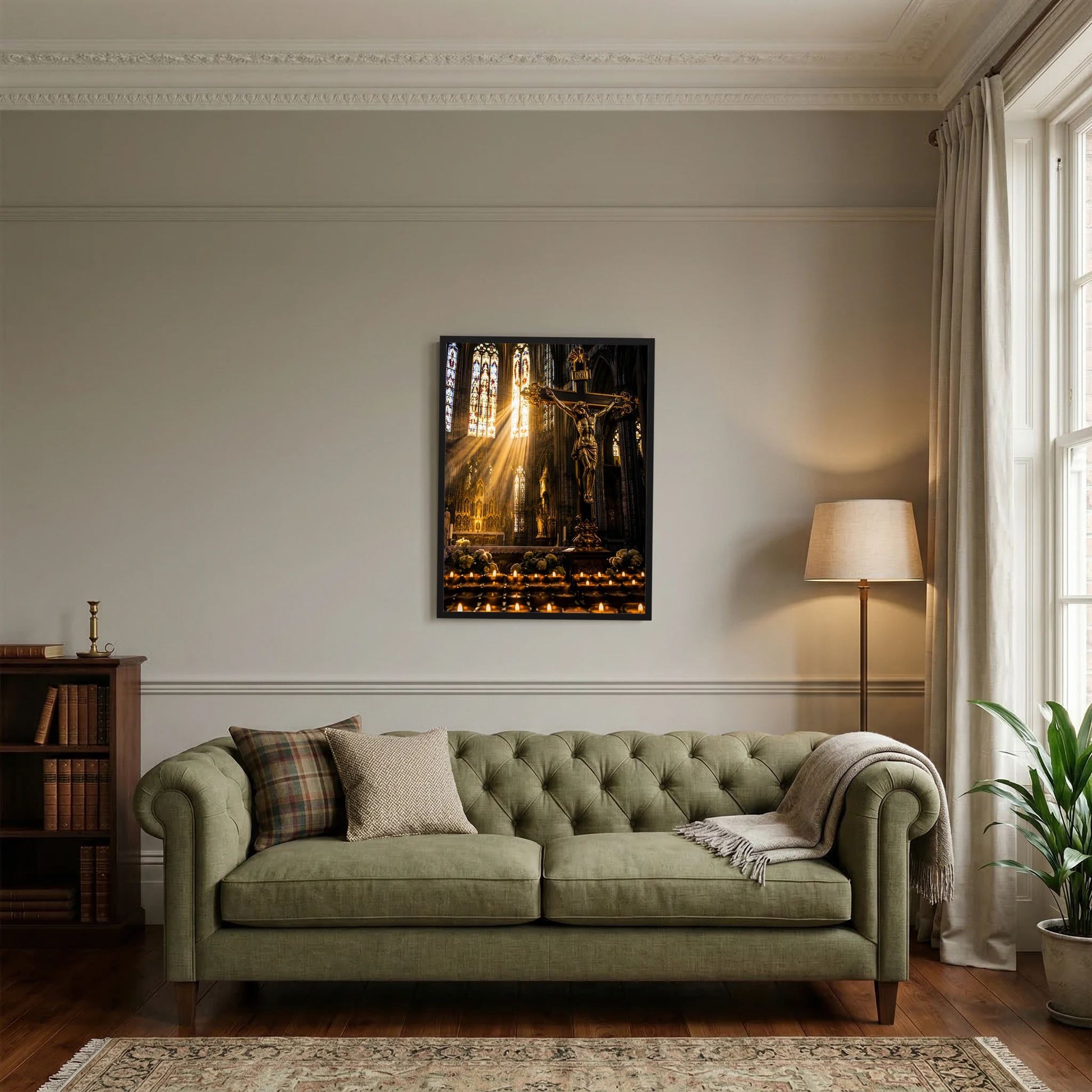 Poster Hochformat mit Kreuz in dunkler Kirche, goldene Lichtstrahlen, schwarzer Rahmen