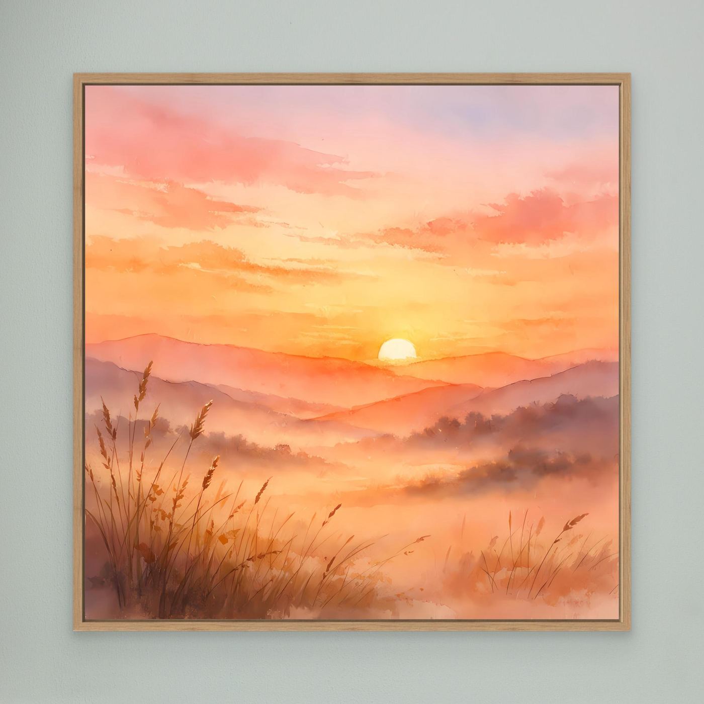 Leinwandbild mit Sonnenuntergang über Bergen, Nebel und Gräsern; Eichenrahmen
