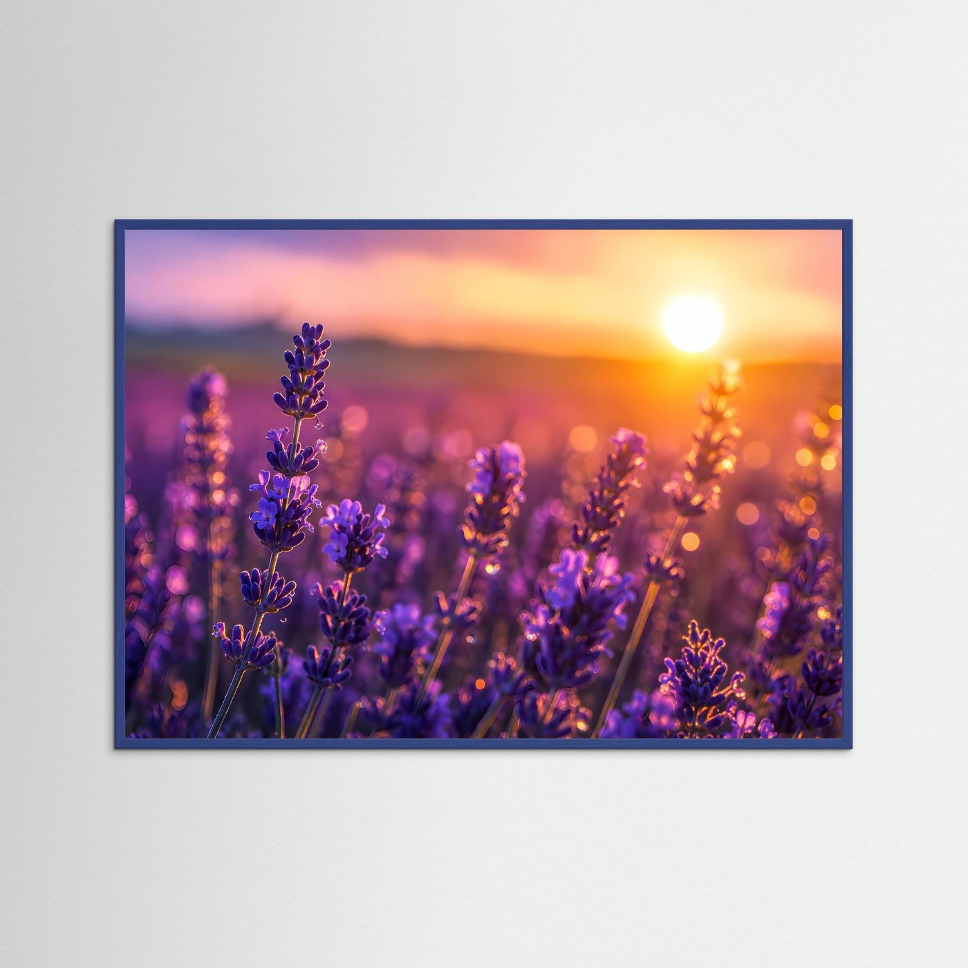 Lavendel Sonnenuntergang Poster | Provence Blumenfeld Wandbild | Romantische Naturfotografie mit Goldenem Abendlicht