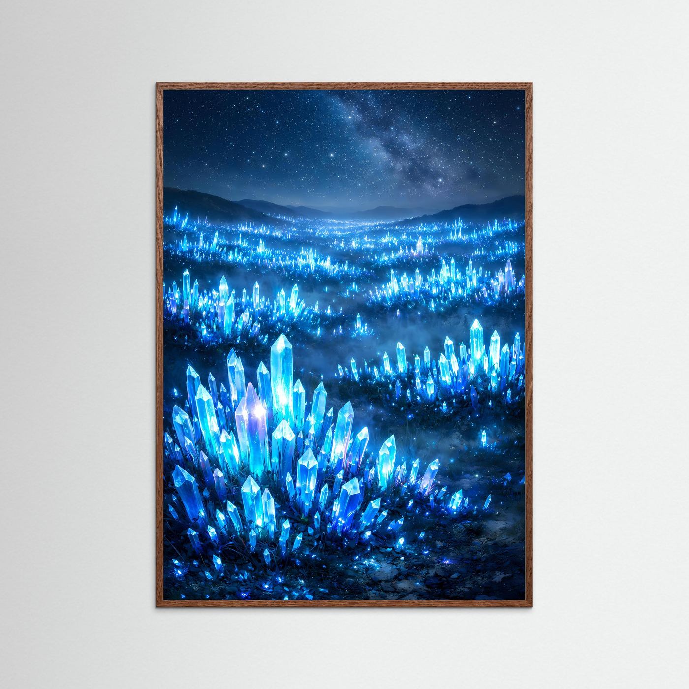 Hochformatposter: blau leuchtendes Kristallfeld mit Sternenhimmel, im braunen Holzrahmen