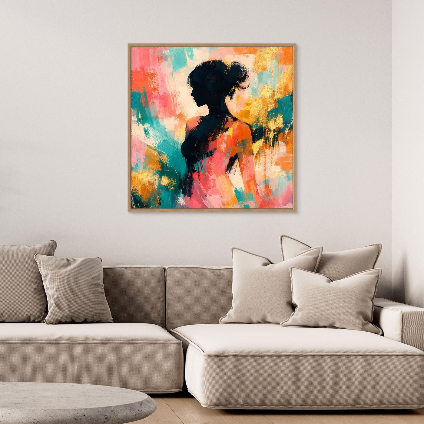 Leinwandbild mit abstrakter Frauensilhouette, pastellfarbener Farbfläche, mit goldenem Rahmen