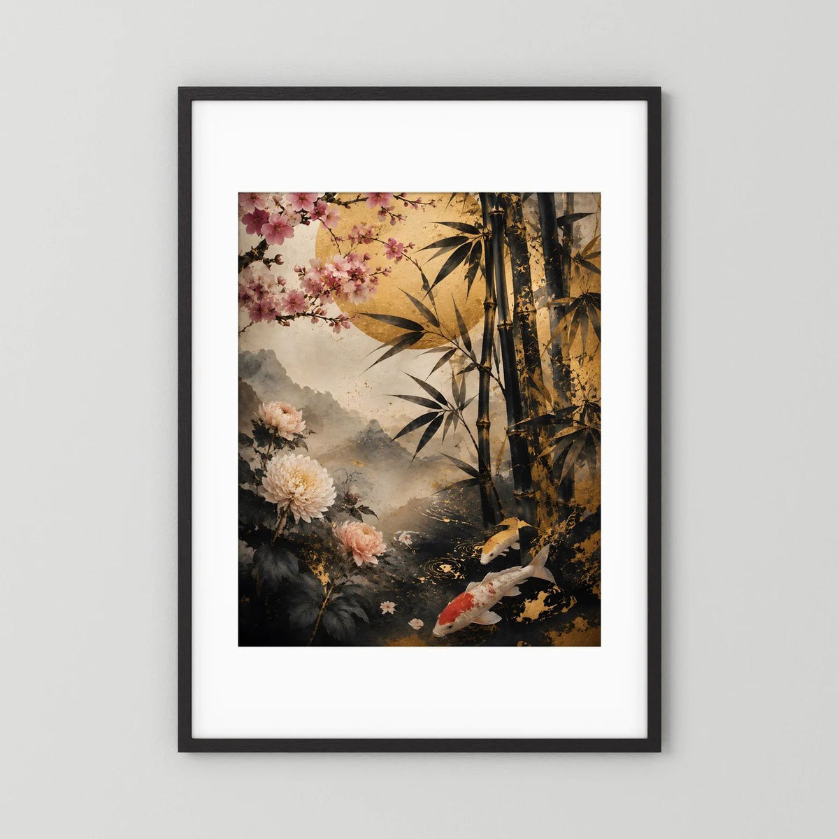 Japanposter Hochformat mit Koi, Kirschblüten und Bambus im Schwarz-Gold-Look, schwarz gerahmt mit weißer Umrandung