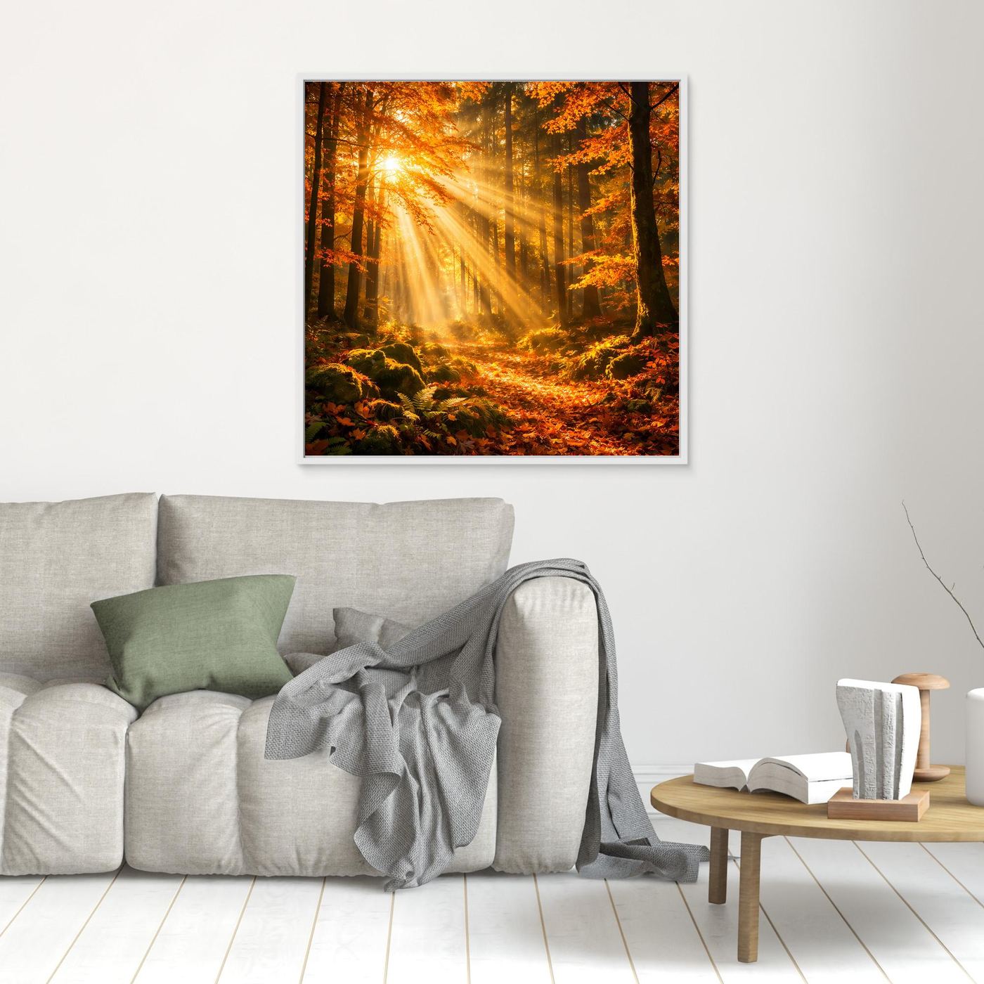 Gerahmtes Leinwandbild Herbstwald mit Sonnenstrahlen, Baumreihen und warmes orangefarbenes Licht