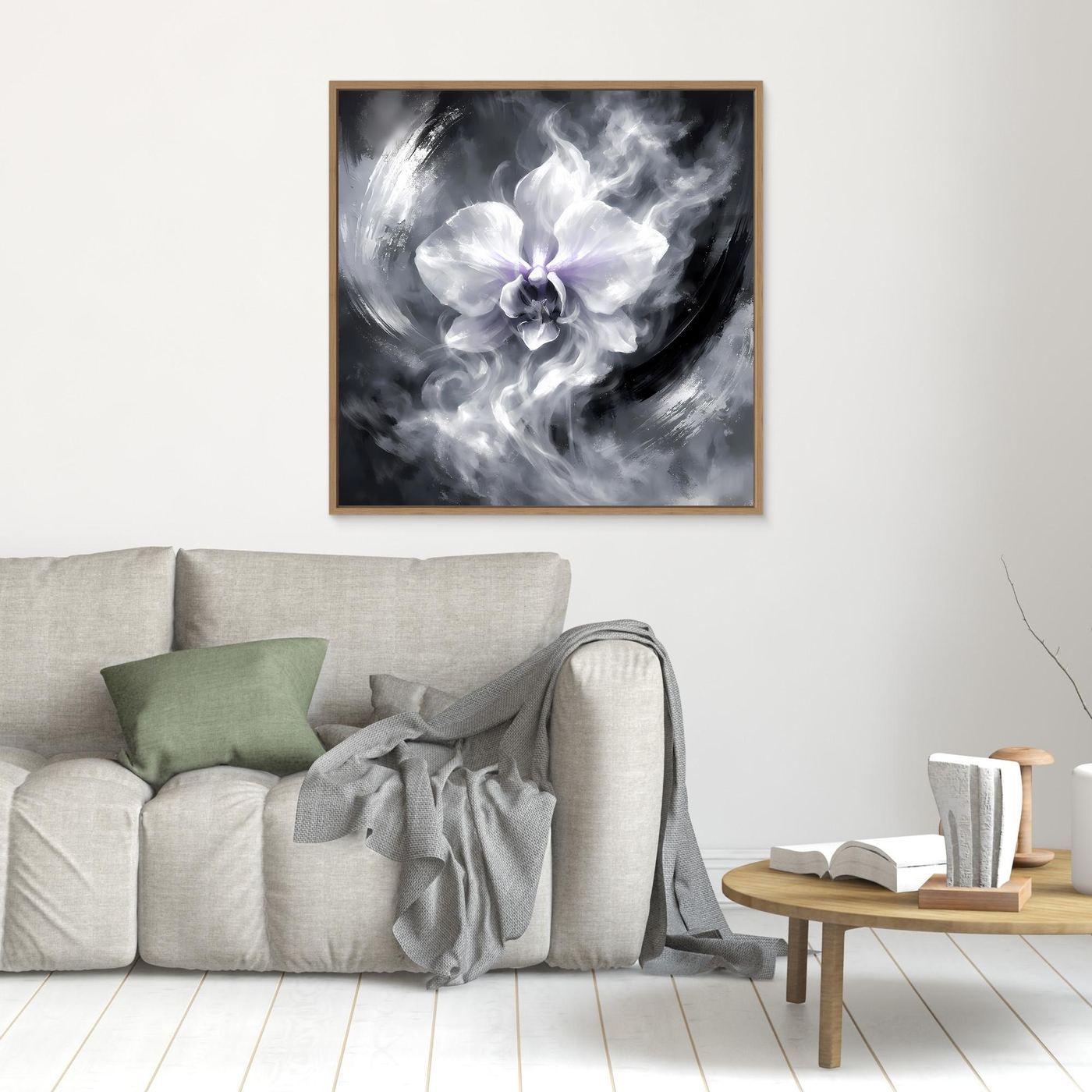 Wandbild mit abstrakter Orchidee in Schwarzweiß im beigen Holzrahmen
