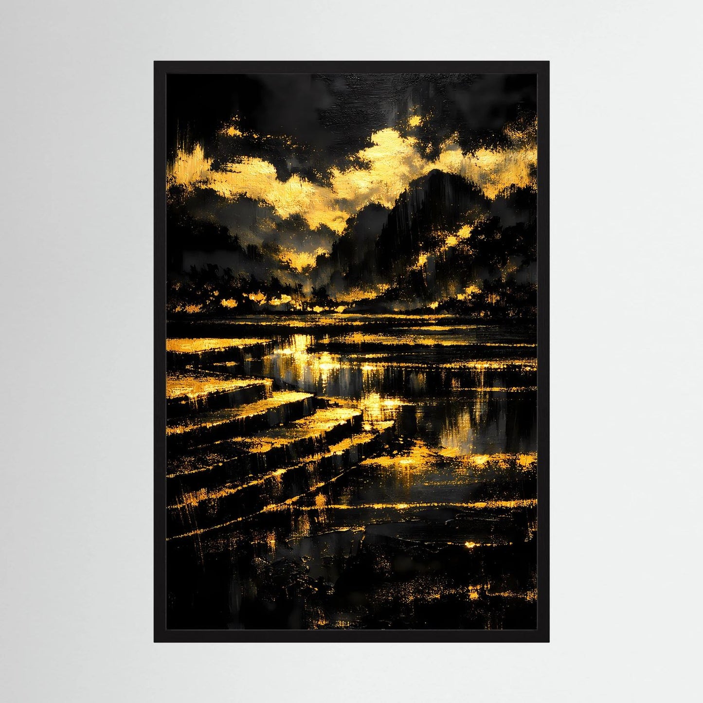 Wandbild-Poster mit abstrakter Berglandschaft in Schwarz und Gold, Hochformat, schwarzer Rahmen