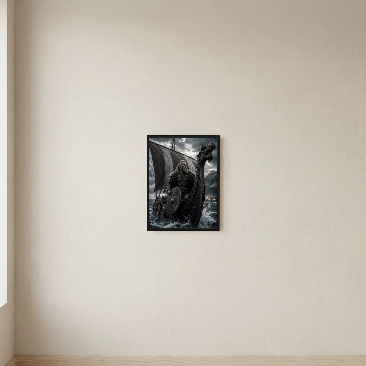 Hochformat-Poster mit Wikingerkrieger und Drachenschiffmotiv, schwarz gerahmt