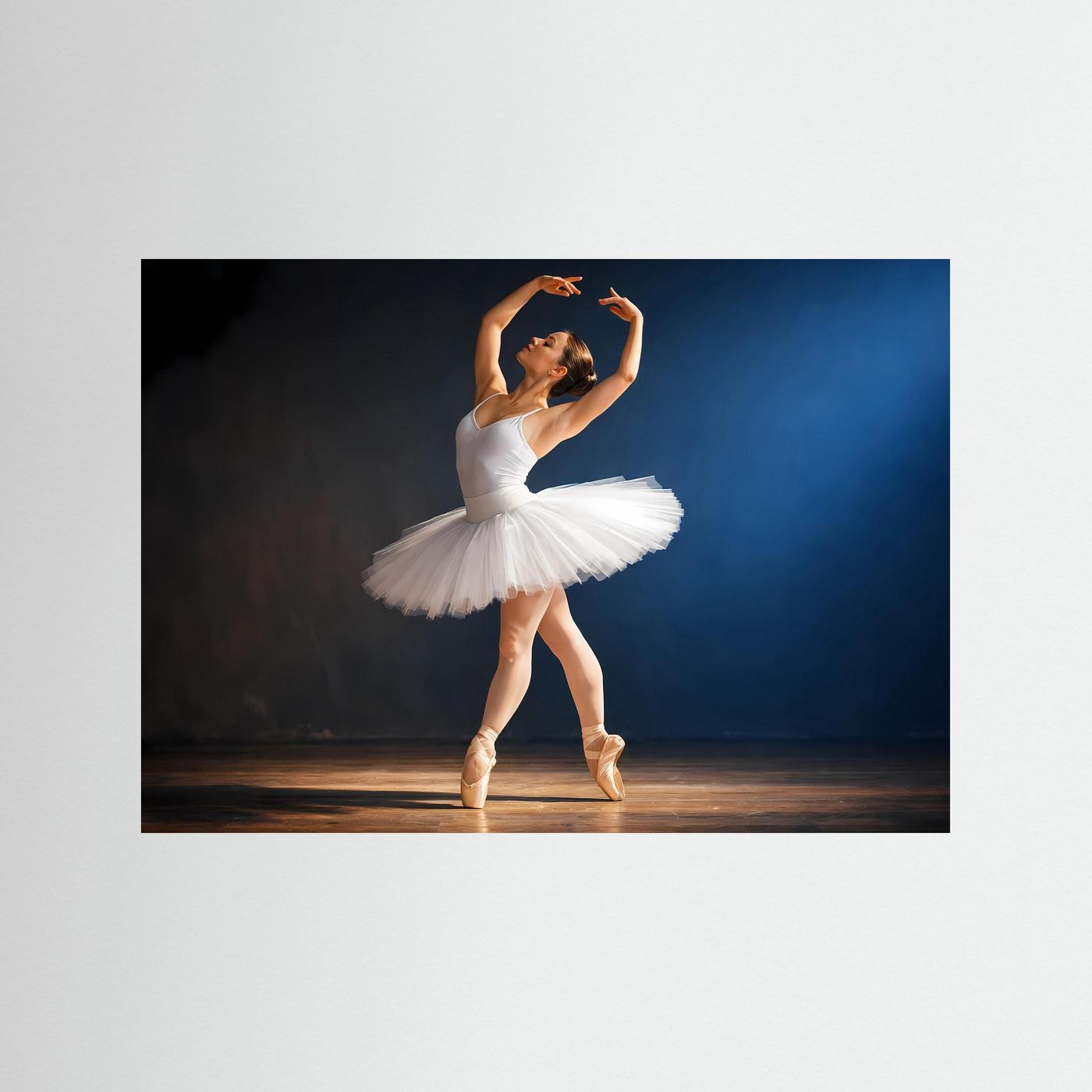 Ballerina-Poster ohne Rahmen: Tänzerin im weißen Tutu, auf Zehenspitzen