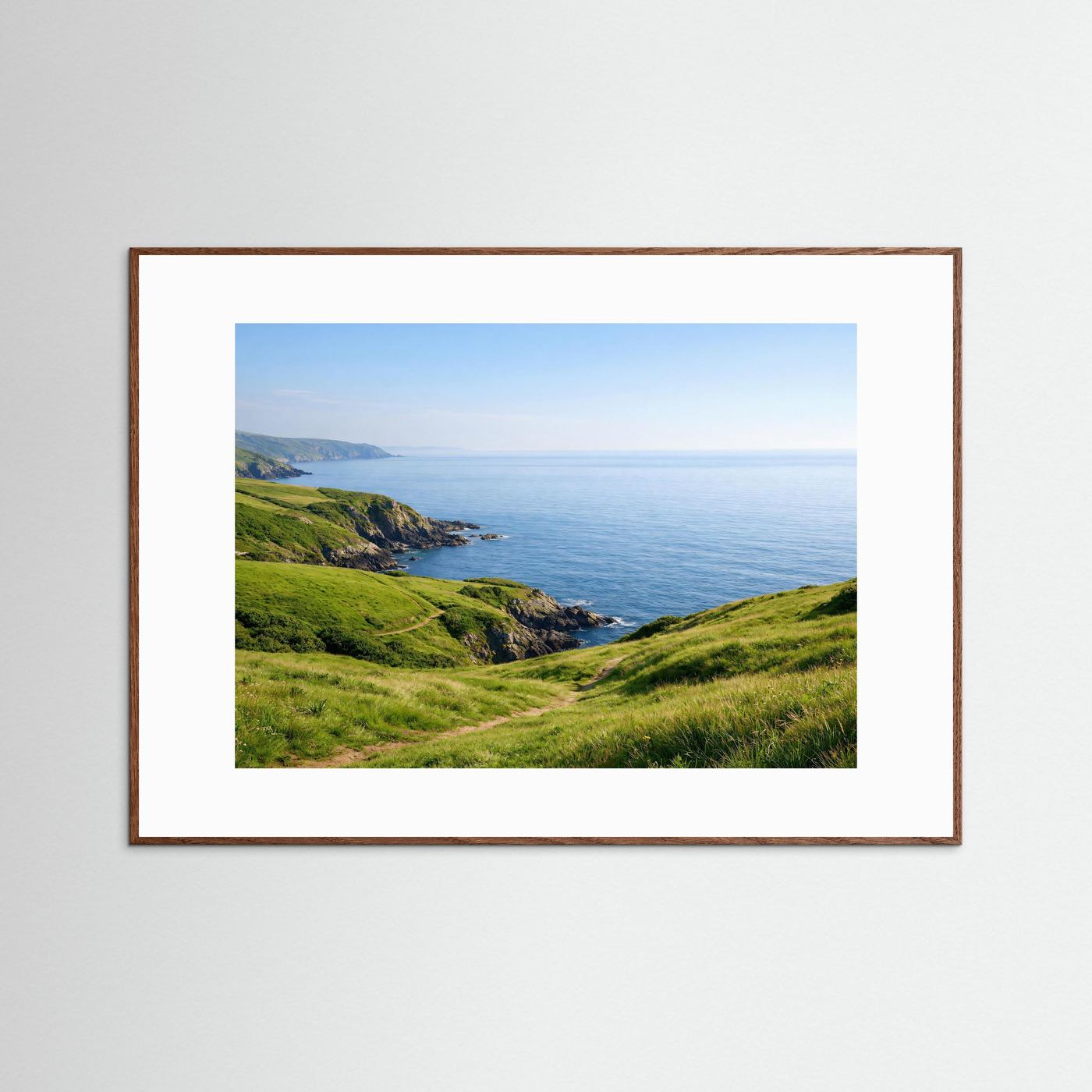 Grüne Klippen am Ozean | Küstenwanderweg & Meer Natur Poster Querformat