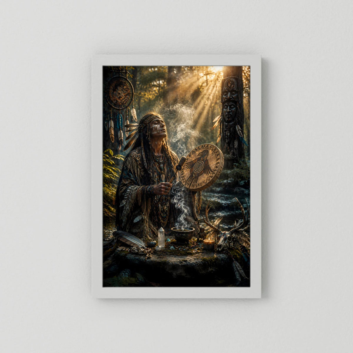 Hochformat-Poster im weißen Rahmen: Schamane mit Trommel, Rauch und goldenes Lichtmotiv.