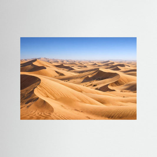 Panorama-Poster mit Sanddünen und Horizont, goldene Wüstenlandschaft ohne sichtbaren Rahmen