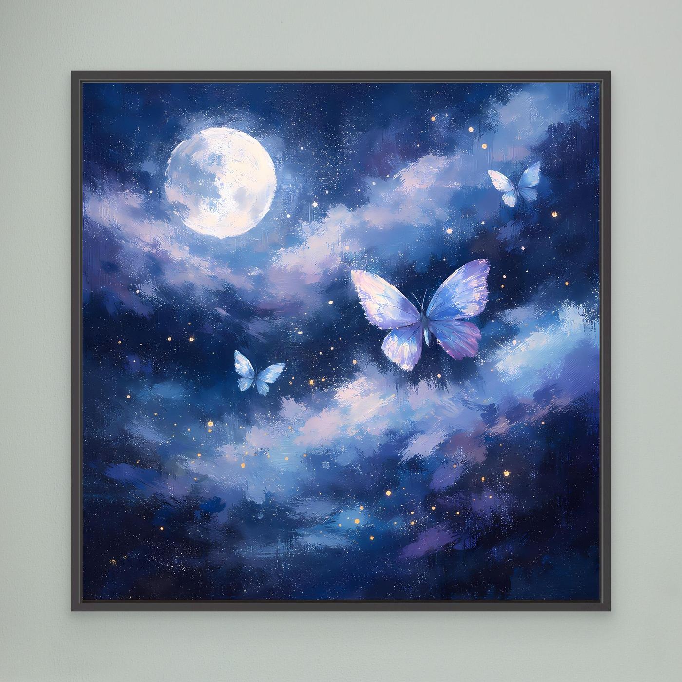 Leinwand-Wandbild mit Mond, Wolken und lilafarbenen Schmetterlingen im Sternenhimmel, dunkel gerahmt