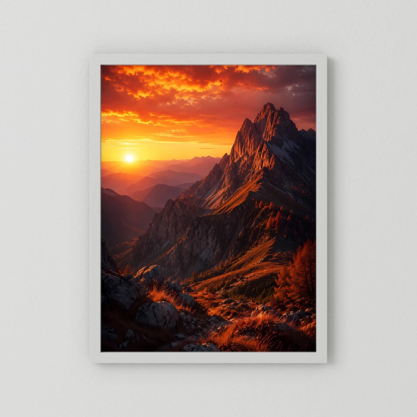 Hochformat-Poster mit Berglandschaft im Sonnenuntergang, weißer Rahmen