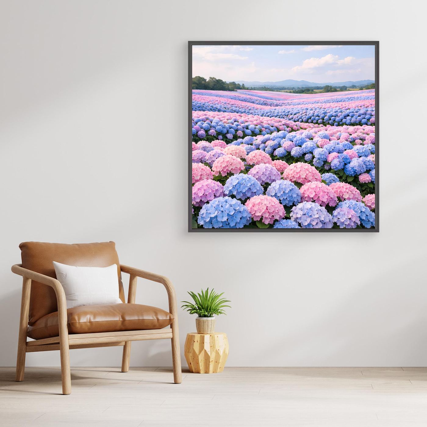 Leinwandbild mit Hortensienfeld in Pastellfarben, schwarz gerahmt