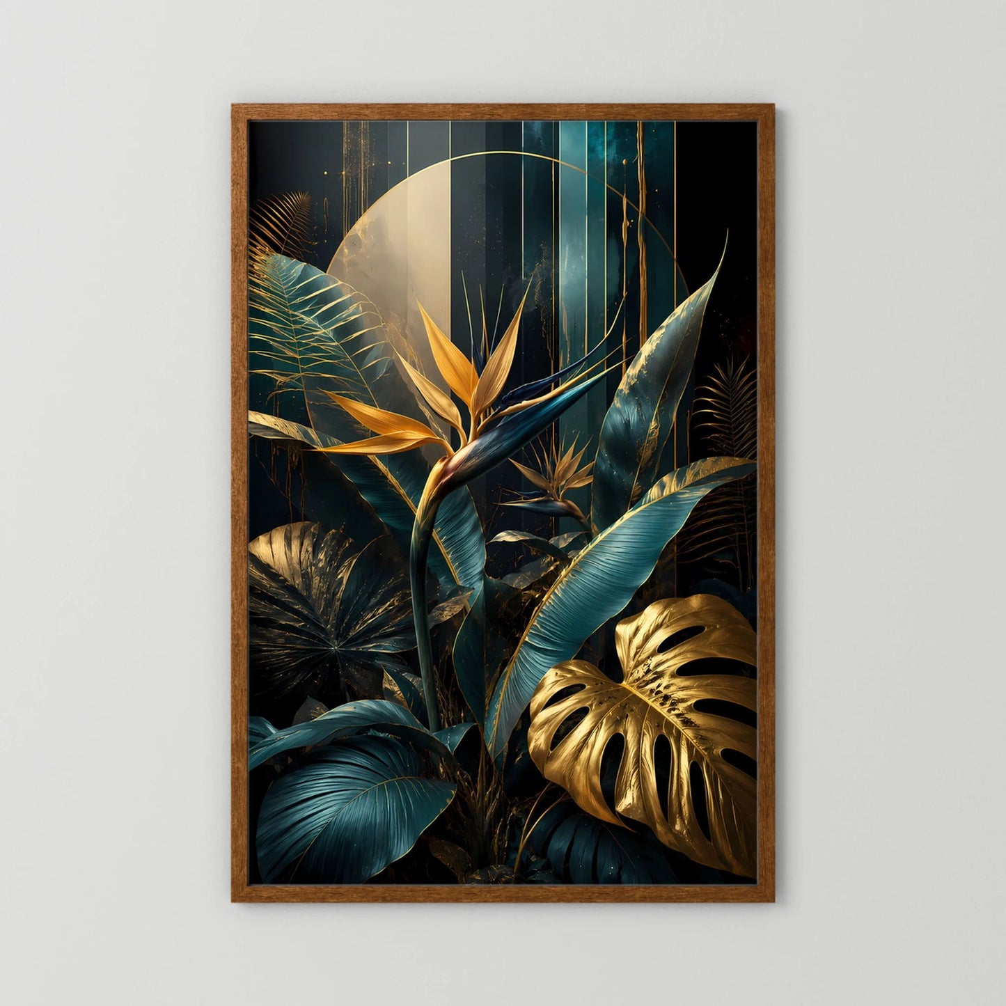 Poster im braunen Holzrahmen mit tropischen Blättern in Petrol und Gold