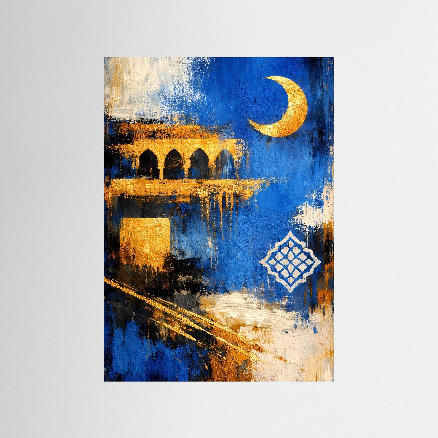 Hochformatiges Poster mit blau-goldenem abstraktem Mosaik, Sichelmond und Ornamenten