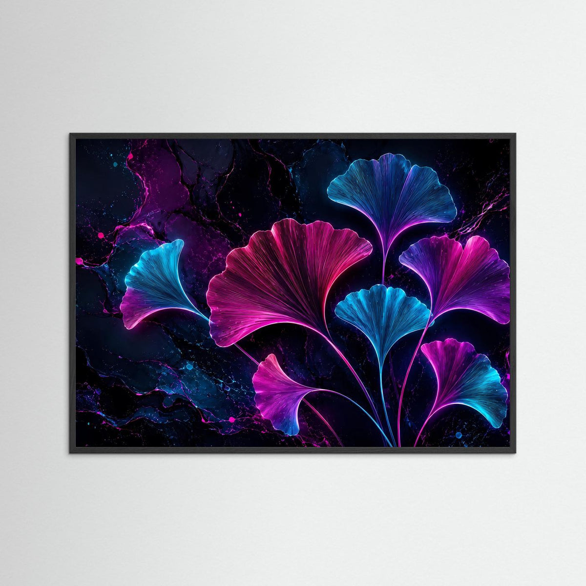 Neon-Wandbild mit Ginkgo-Blättern in Pink und Blau, dunkler Hintergrund, schwarzer Rahmen