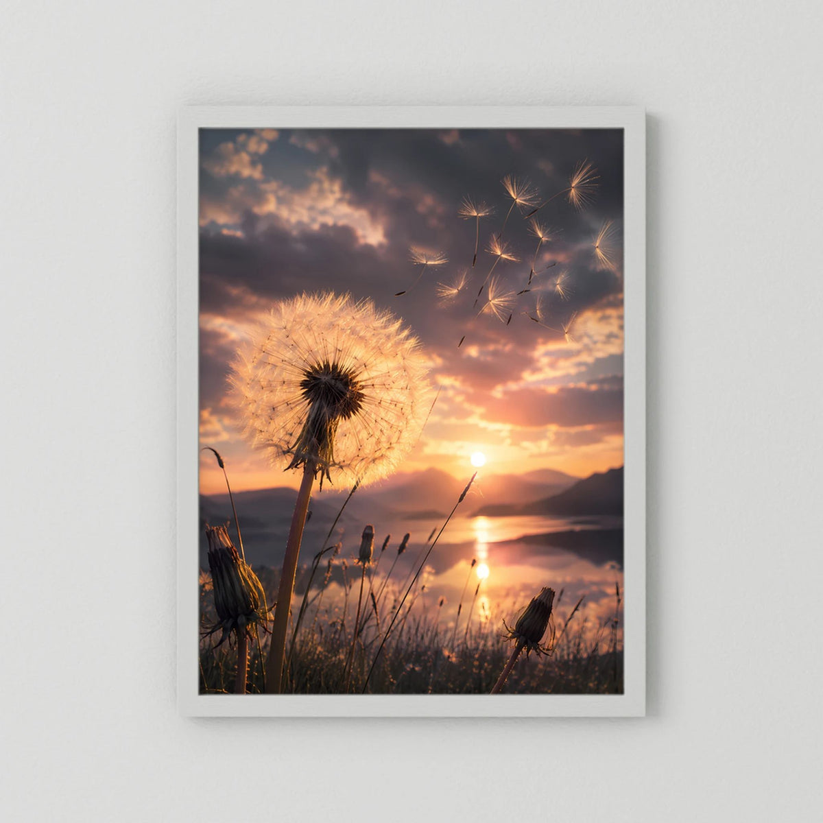 Poster im Hochformat mit Pusteblume im Sonnenuntergang im weißen Rahmen