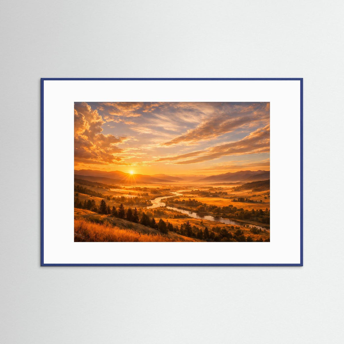 Landschaftsposter mit Sonnenaufgang im Flusstal, Felder und Wald, blauer Rahmen