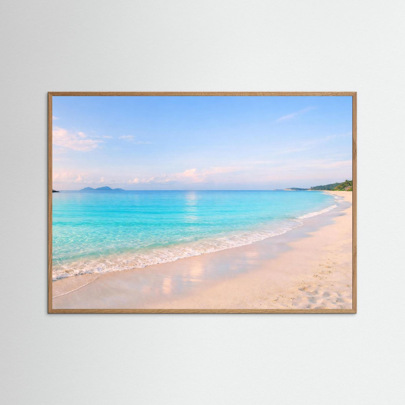 Strand-Meer-Poster im Querformat mit hellem Holzbogen, türkisblaues Meer und Sand