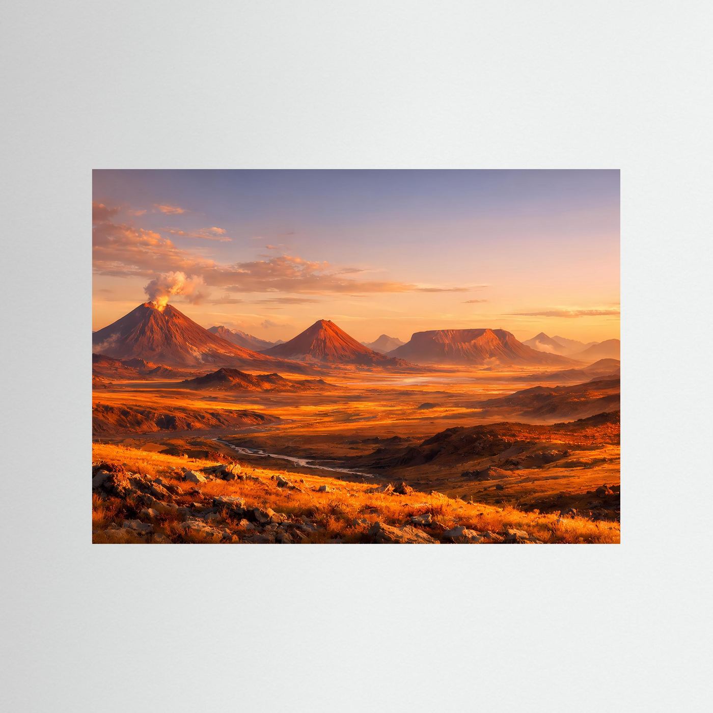 Querformatiges Vulkanlandschafts-Poster mit Bergen bei Sonnenuntergang, ohne Rahmen