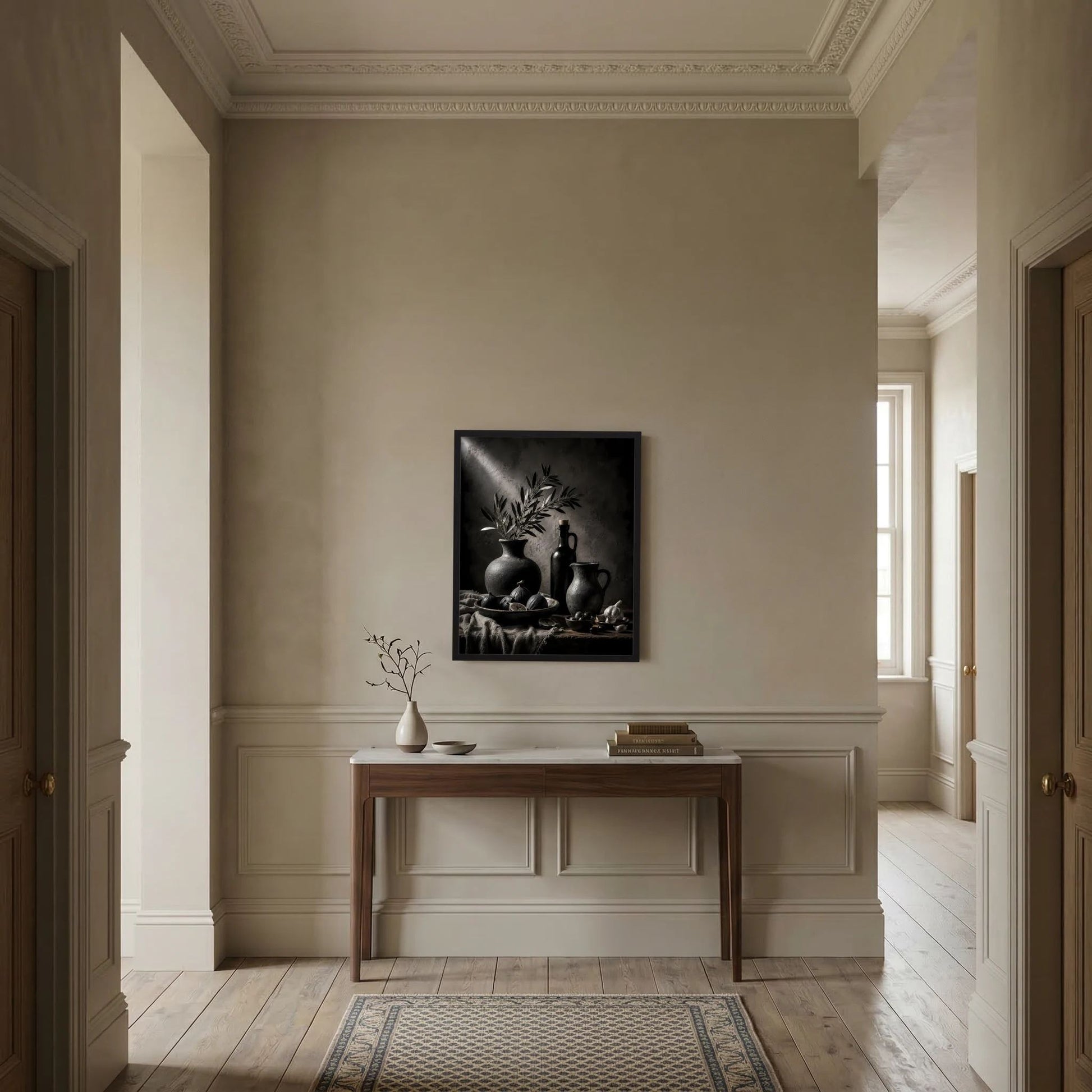 Wandposter im schwarzen Rahmen: Schwarzweiß-Stillleben mit Olivenzweigen, Feigen und Keramik