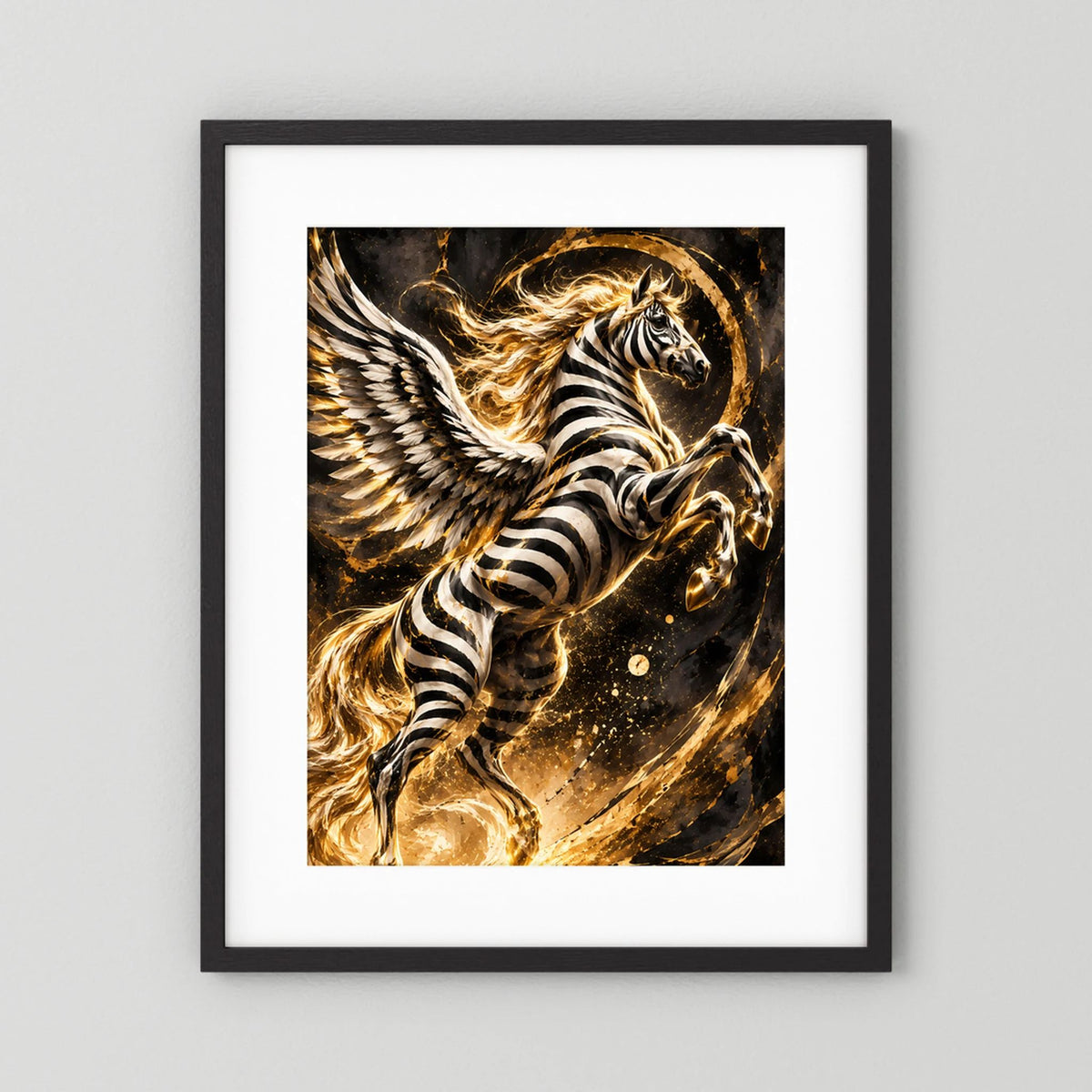Poster Hochformat mit geflügeltem Zebra-Pegasus im schwarzen Rahmen, Schwarz-Weiß, Gold