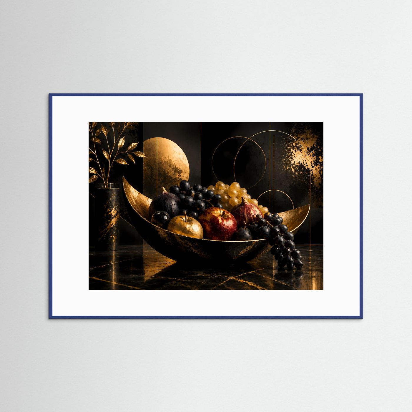 Poster mit schwarzer Obstschale und Trauben in blauem Holzrahmen, Querformat