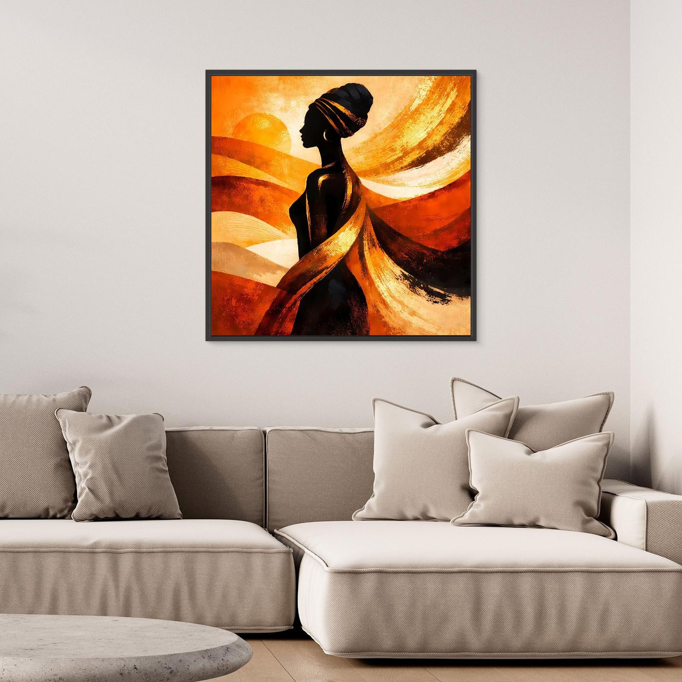 Gerahmtes Leinwandbild mit Silhouette afrikanischer Frau in Orange-Gold, schwarzer Rahmen.