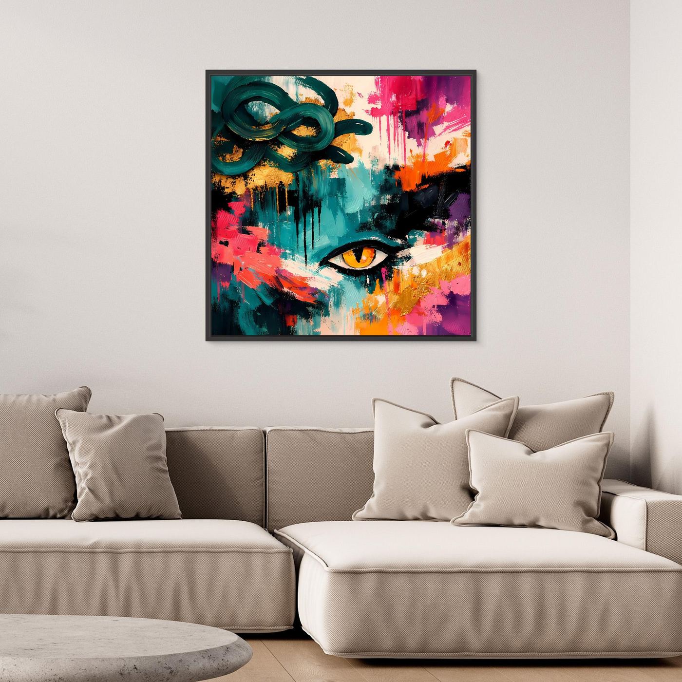 Abstraktes Wandbild mit Medusa-Auge in kräftigen Farben und dunklem Rand