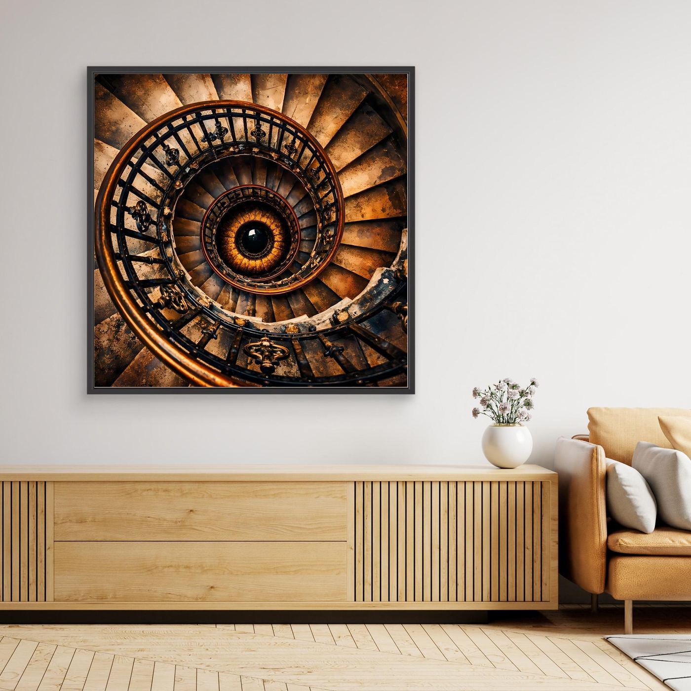 Leinwandbild historischer Wendeltreppe, gold-braunes Spiralmotiv, schwarzer Rahmen
