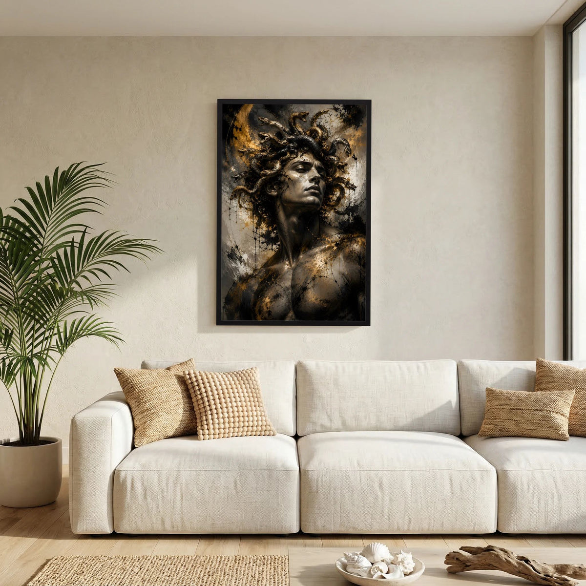 Kunstposter Hochformat mit Porträtkopf, lockiges dunkles Haar und goldene Schlangenelemente