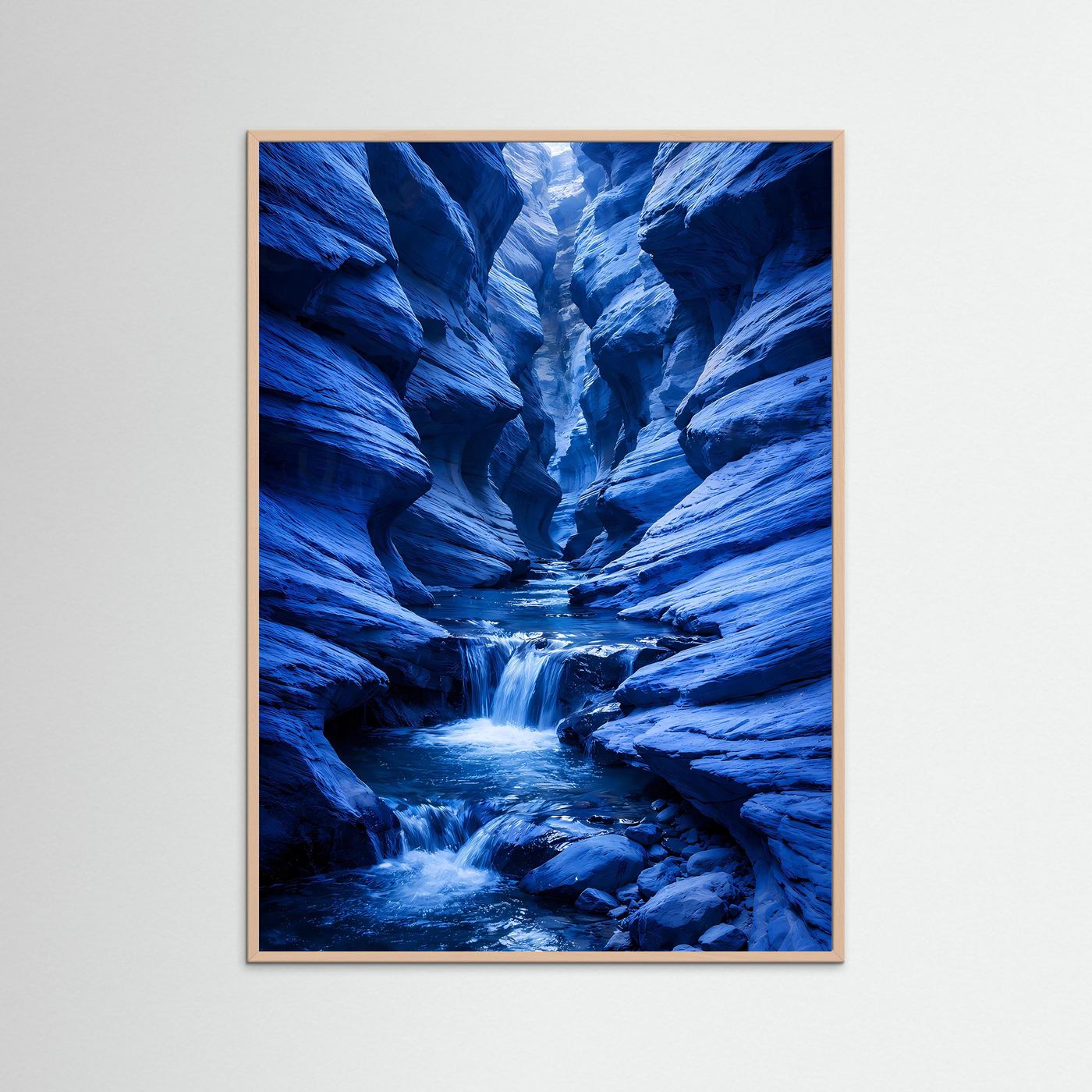 Hochformat-Poster mit rosafarbenem Holzrahmen, blauer Canyon mit Flusslauf.