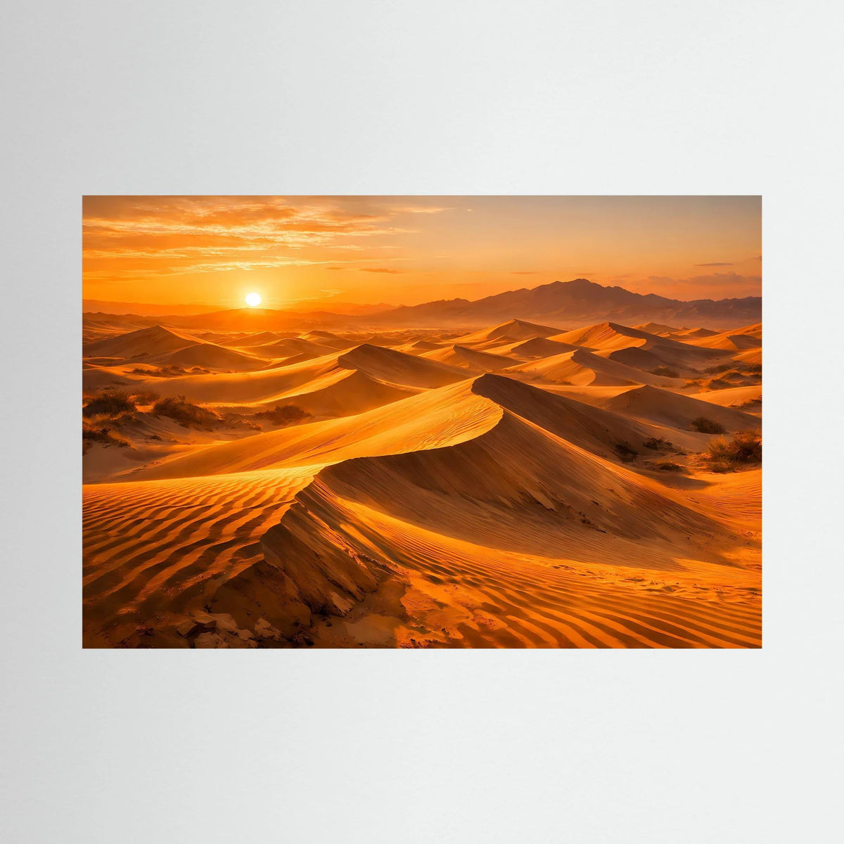 Wandposter mit goldenen Sanddünen und Abendsonne, Wüstenlandschaft im Querformat
